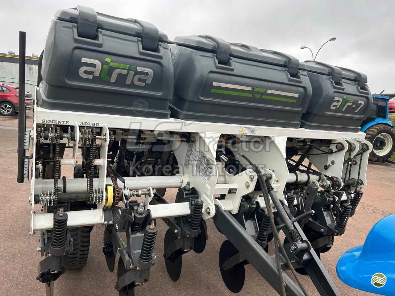 PLANTADEIRA ATRIA ATR 7 Korea Tratores - Ls Tractor CHAPECO SANTA CATARINA SC